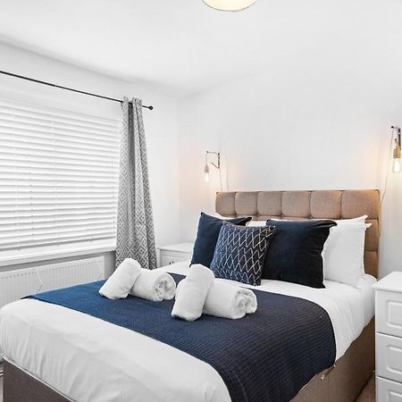 Off Road Parking, Garden, Smart Tv'S In All Rooms! Morriston Экстерьер фото