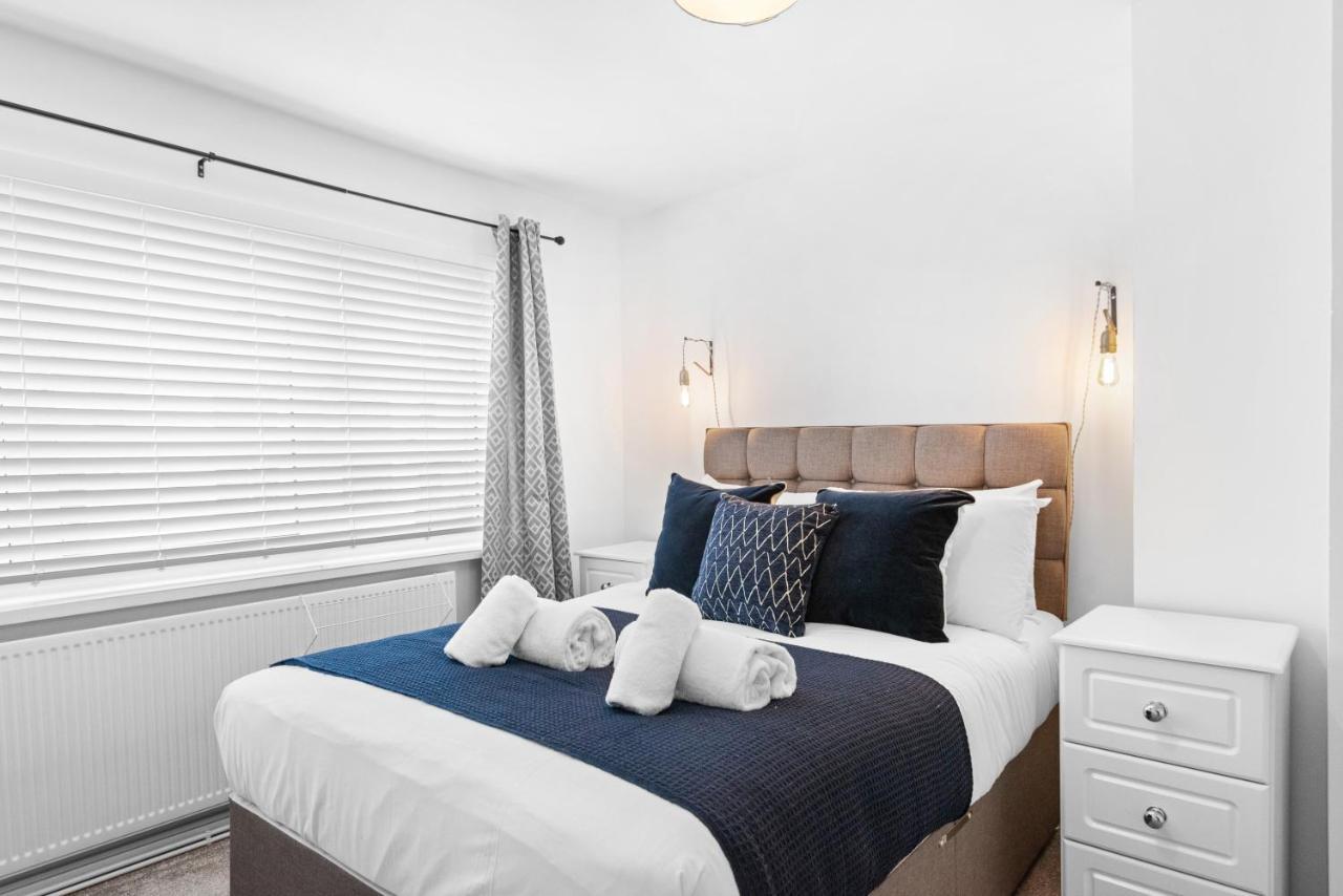 Off Road Parking, Garden, Smart Tv'S In All Rooms! Morriston Экстерьер фото
