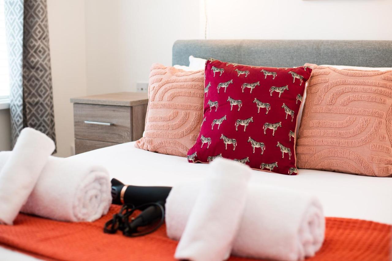Off Road Parking, Garden, Smart Tv'S In All Rooms! Morriston Экстерьер фото
