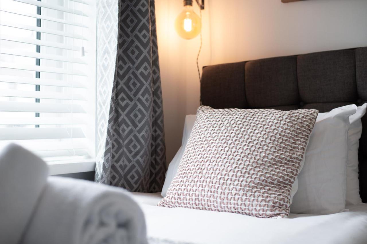 Off Road Parking, Garden, Smart Tv'S In All Rooms! Morriston Экстерьер фото