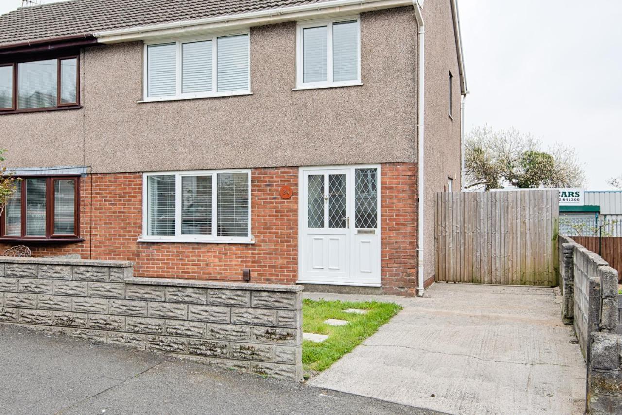 Off Road Parking, Garden, Smart Tv'S In All Rooms! Morriston Экстерьер фото